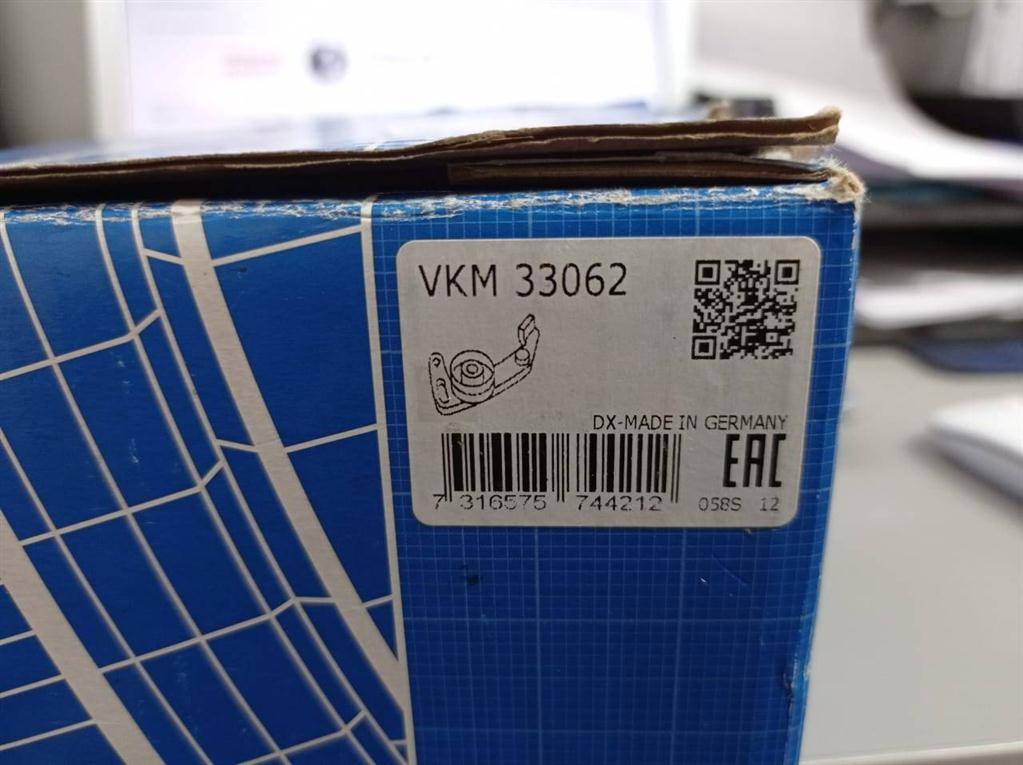 ролик натяжной Peugeot Partner  VKM33062, 2470 рублей, Москва