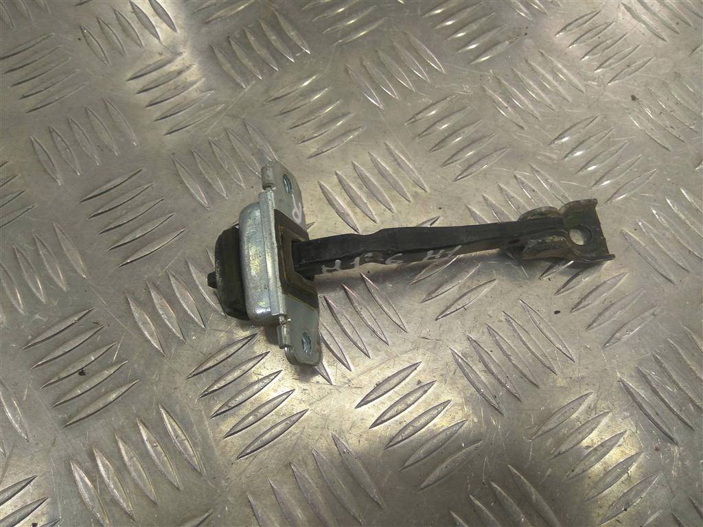 ограничитель двери Hyundai Grand Starex  793904H000, 750 рублей, Москва