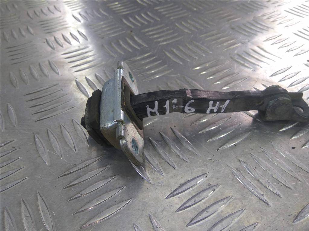 ограничитель двери Hyundai Grand Starex  793904H000, 750 рублей, Москва