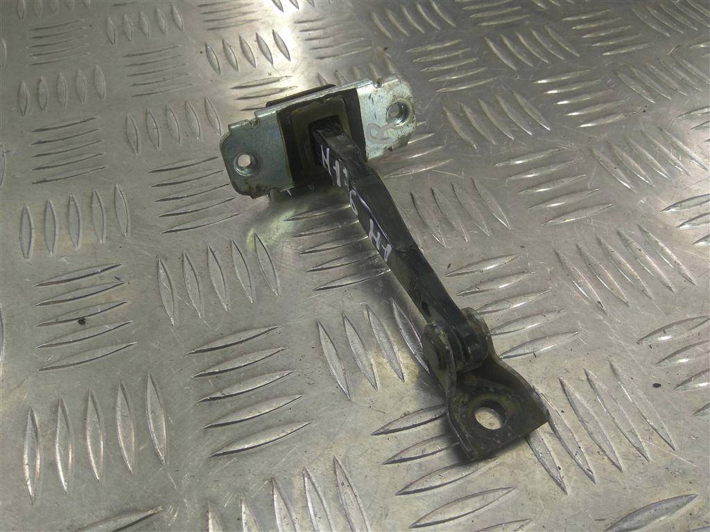 ограничитель двери Hyundai Grand Starex  793904H000, 750 рублей, Москва