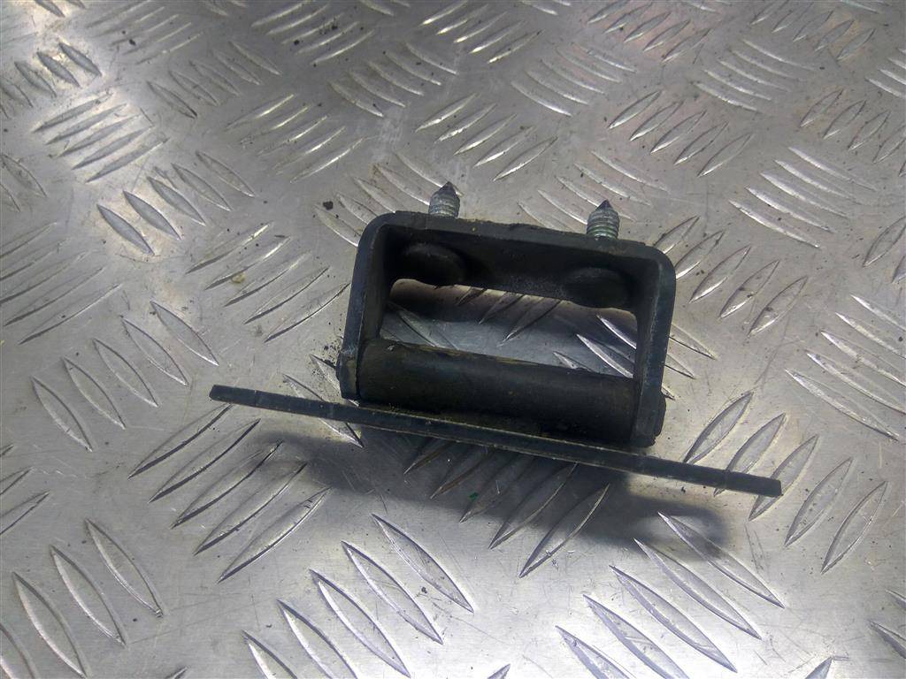 петля крышки багажника Hyundai Grand Starex  797104D000, 750 рублей, Москва