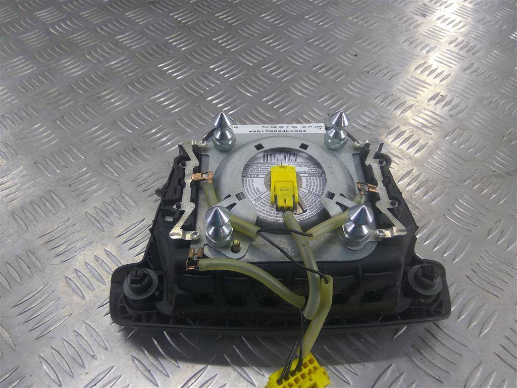 подушка безопасности водителя Volkswagen Transporter  7H0880201F, 860 рублей, Москва