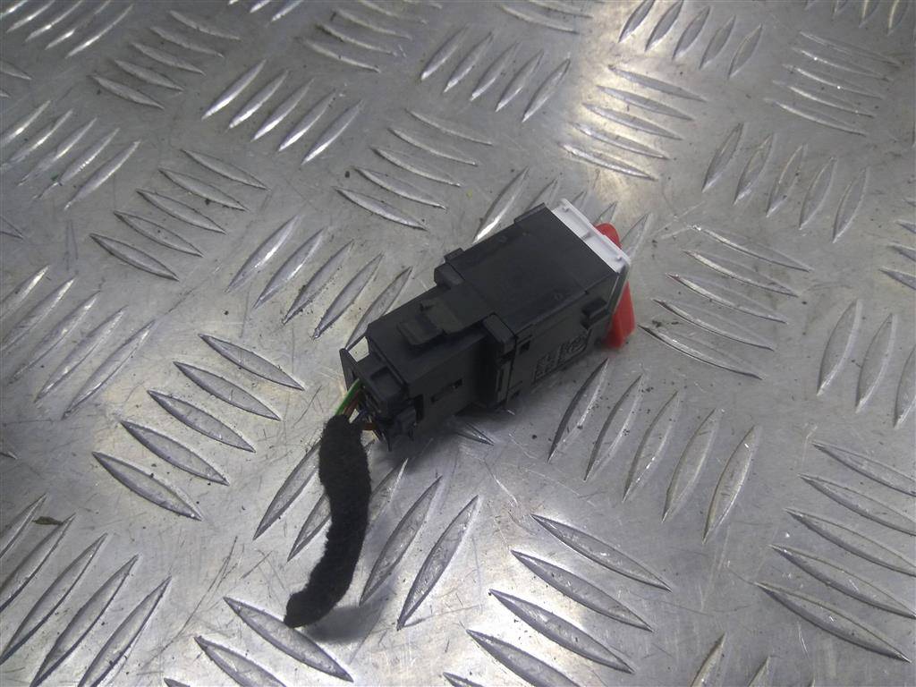 кнопка аварийной сигнализации Volkswagen Transporter  7H0857925, 750 рублей, Москва