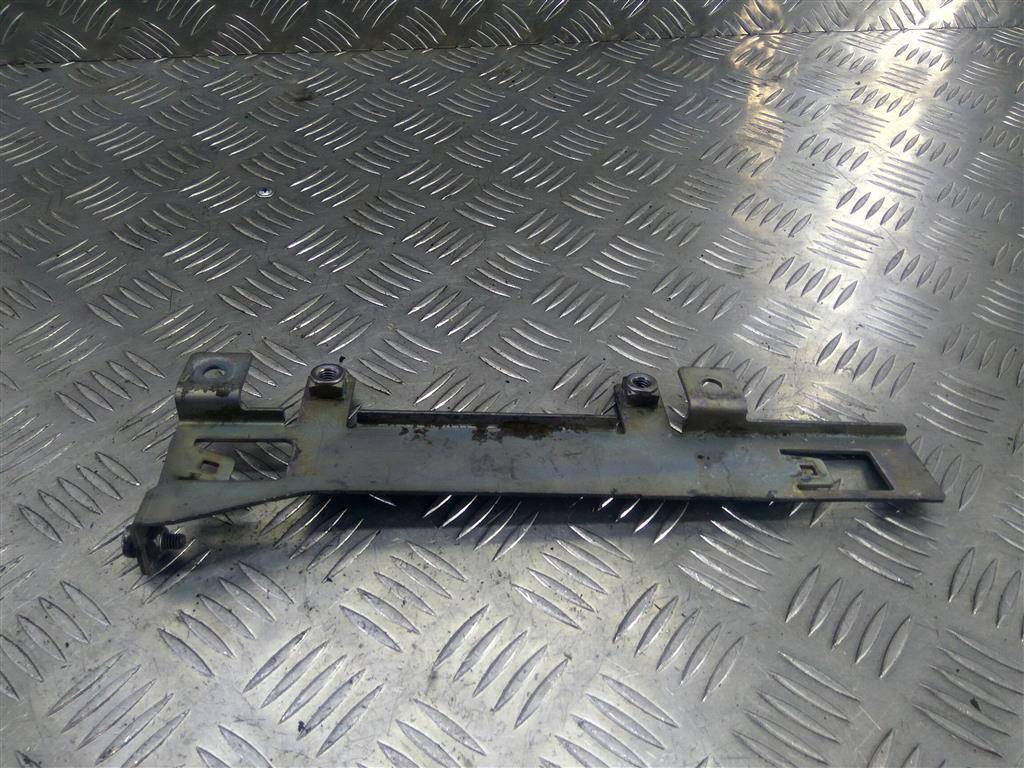 кронштейн рампы топливной Volkswagen Crafter  076971501A, 980 рублей, Москва