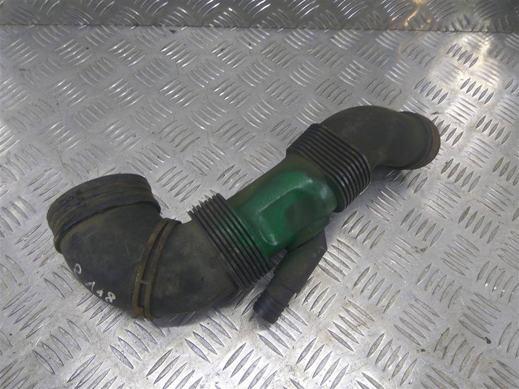 патрубок воздушный (резиновый) Volkswagen Transporter  7H0129615H, 1550 рублей, Москва