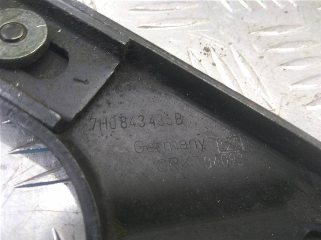 ролик двери сдвижной Volkswagen Transporter  7H0843435B, 980 рублей, Москва