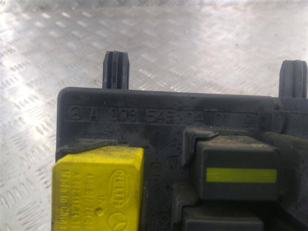 блок предохранителей MERCEDES-BENZ Sprinter  A9065450401, 2470 рублей, Москва