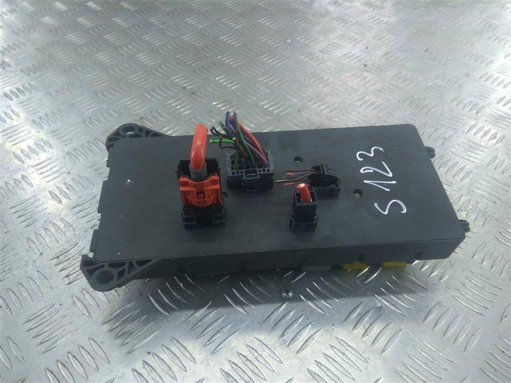 блок предохранителей MERCEDES-BENZ Sprinter  A9065450401, 2470 рублей, Москва