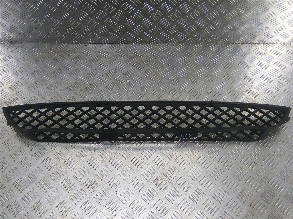 решетка бампера MERCEDES-BENZ Sprinter  A9068850053, 1320 рублей, Москва