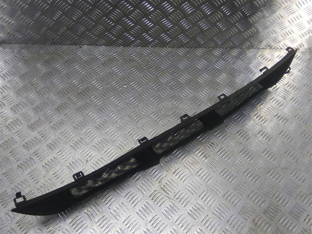 решетка бампера MERCEDES-BENZ Sprinter  A9068850053, 1320 рублей, Москва