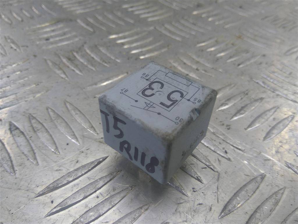 реле Volkswagen Transporter  141951253B, 750 рублей, Москва