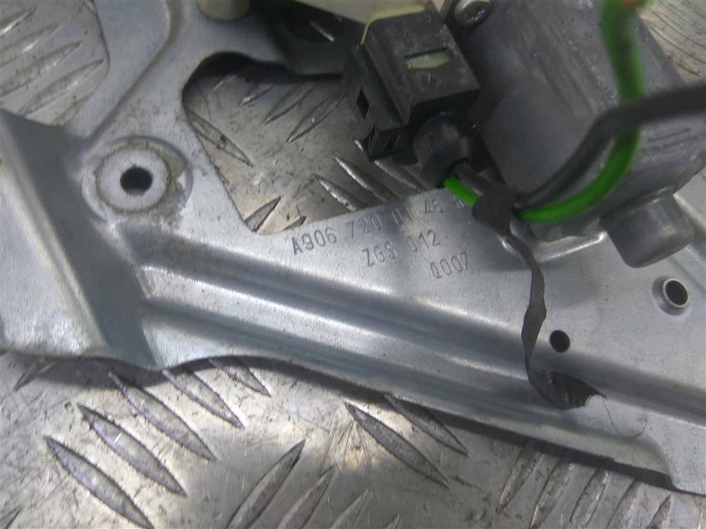 стеклоподъемник Volkswagen Crafter  A9067200146, 1900 рублей, Москва