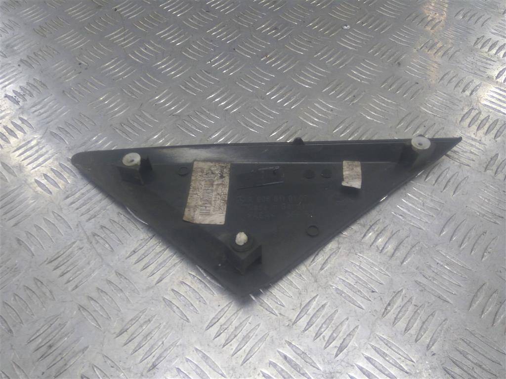 накладка крыла переднего Volkswagen Crafter  A9068110107, 1090 рублей, Москва