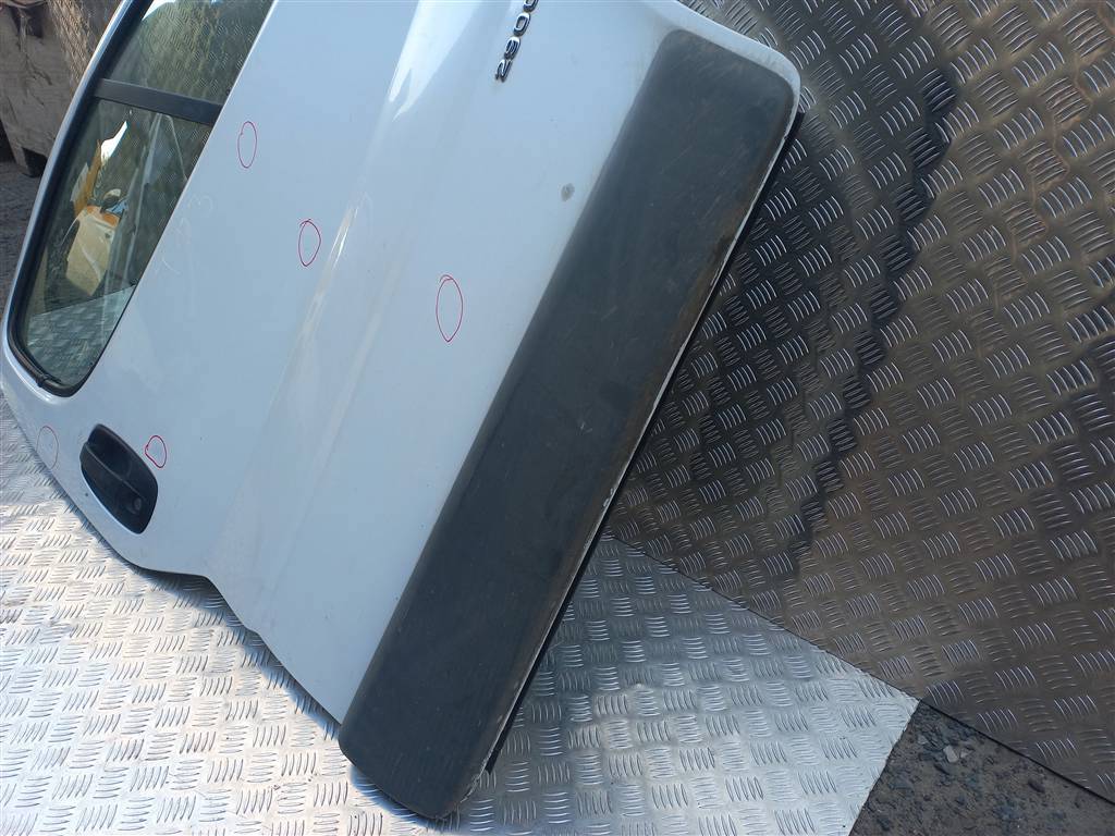 дверь Opel Vivaro  4408262, 4079 рублей, Москва