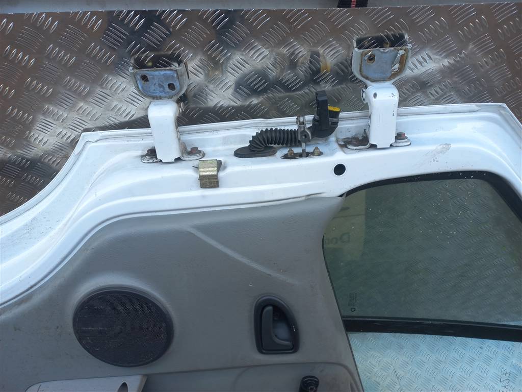 дверь Opel Vivaro  4408262, 4079 рублей, Москва