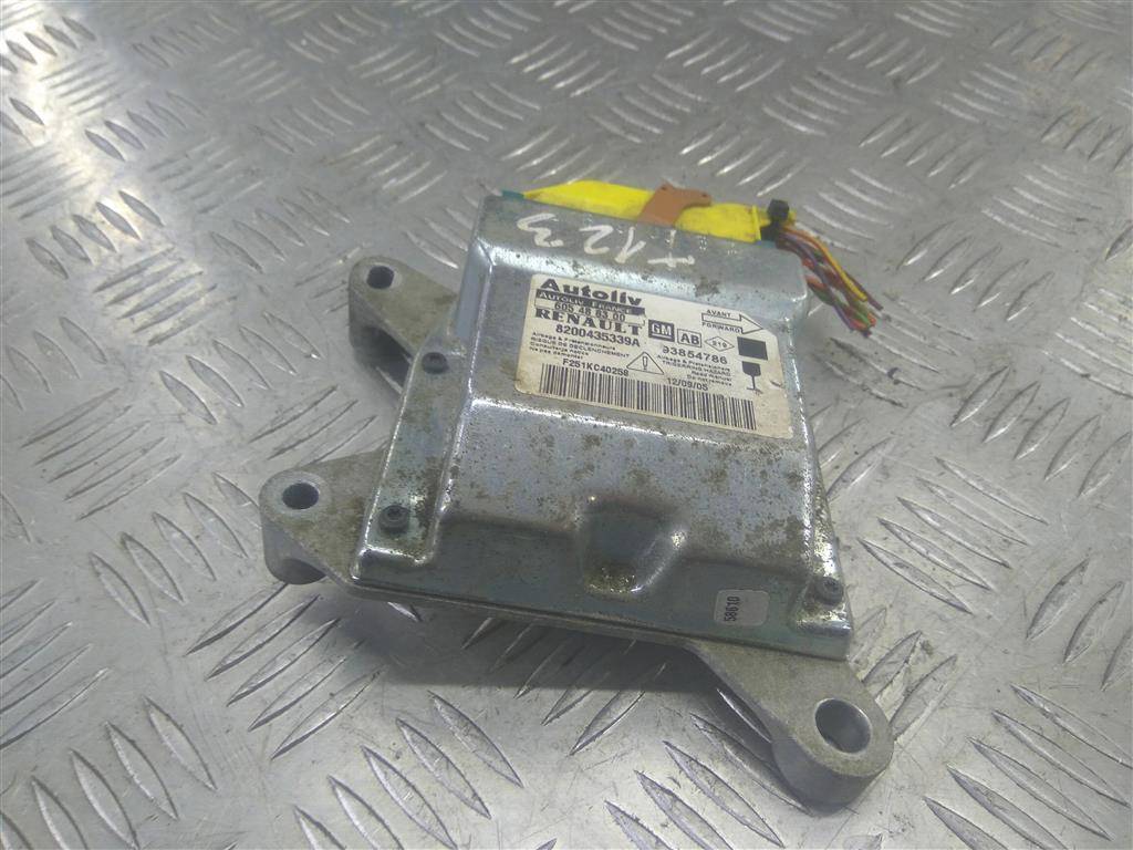 блок управления srs (air bag) Opel Vivaro  8200435339A, 5230 рублей, Москва