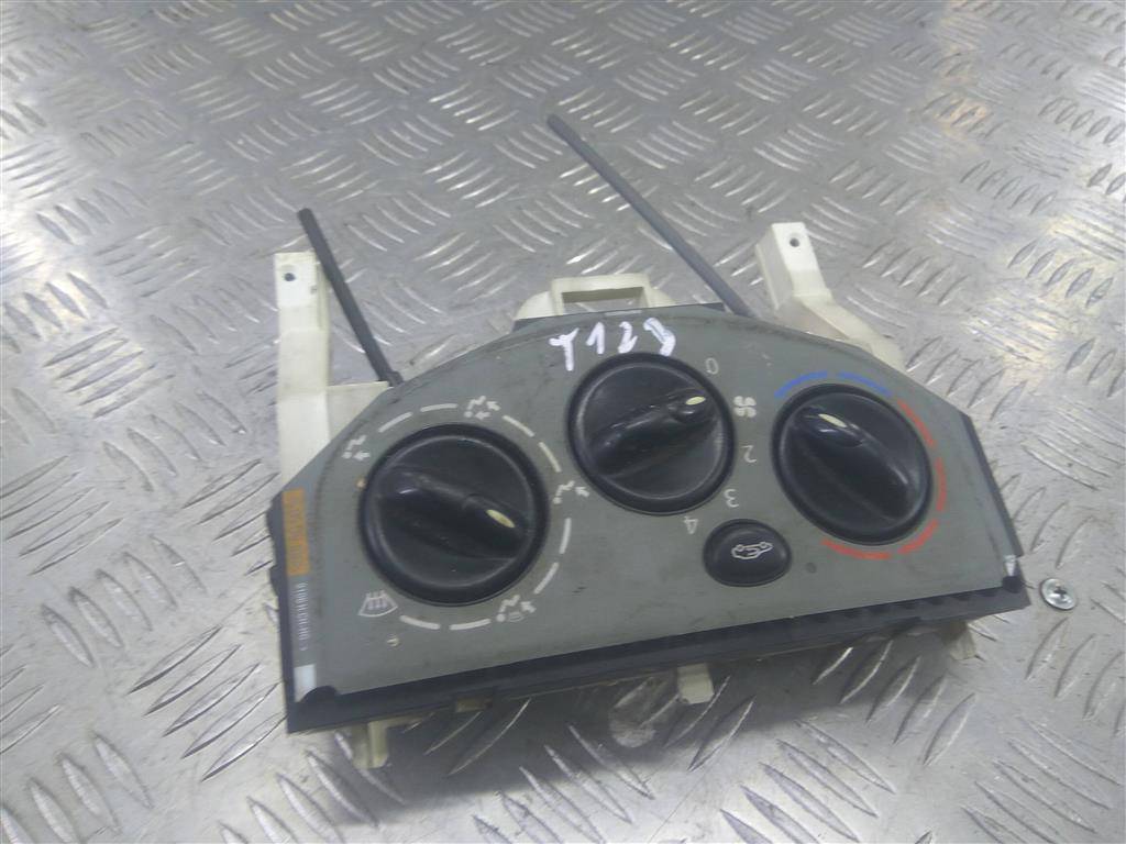 блок управления печкой Opel Vivaro  4408833, 1900 рублей, Москва