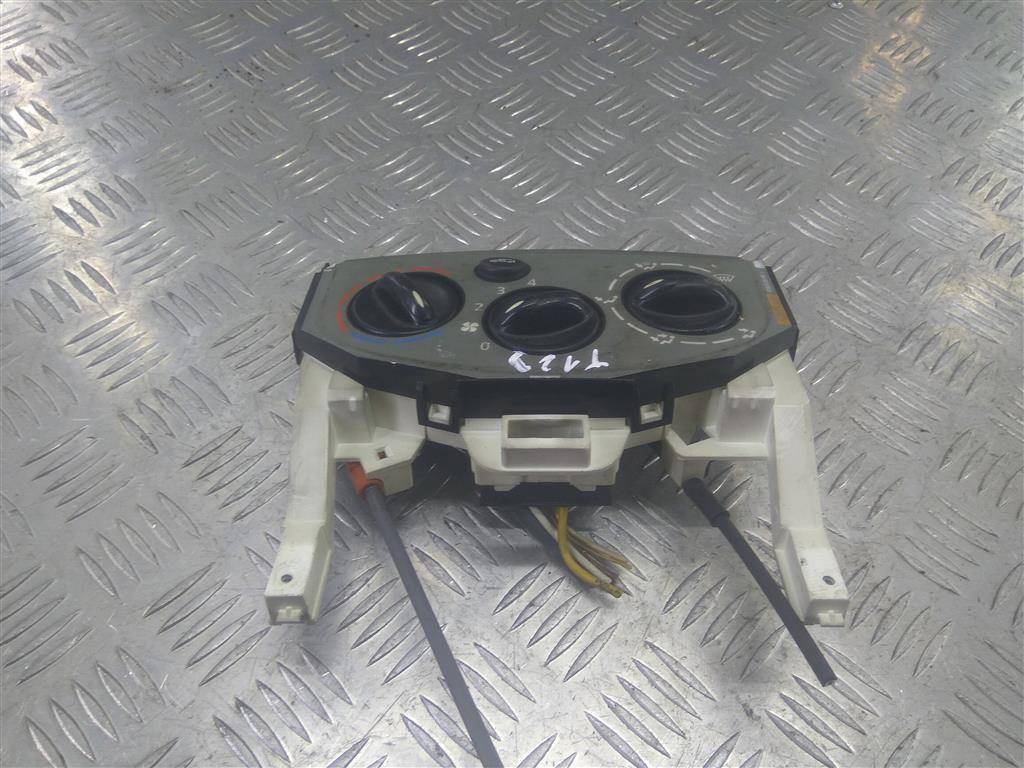 блок управления печкой Opel Vivaro  4408833, 1900 рублей, Москва