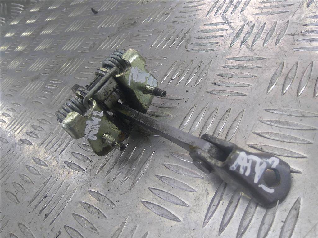 ограничитель двери Renault Master  804304453R, 980 рублей, Москва