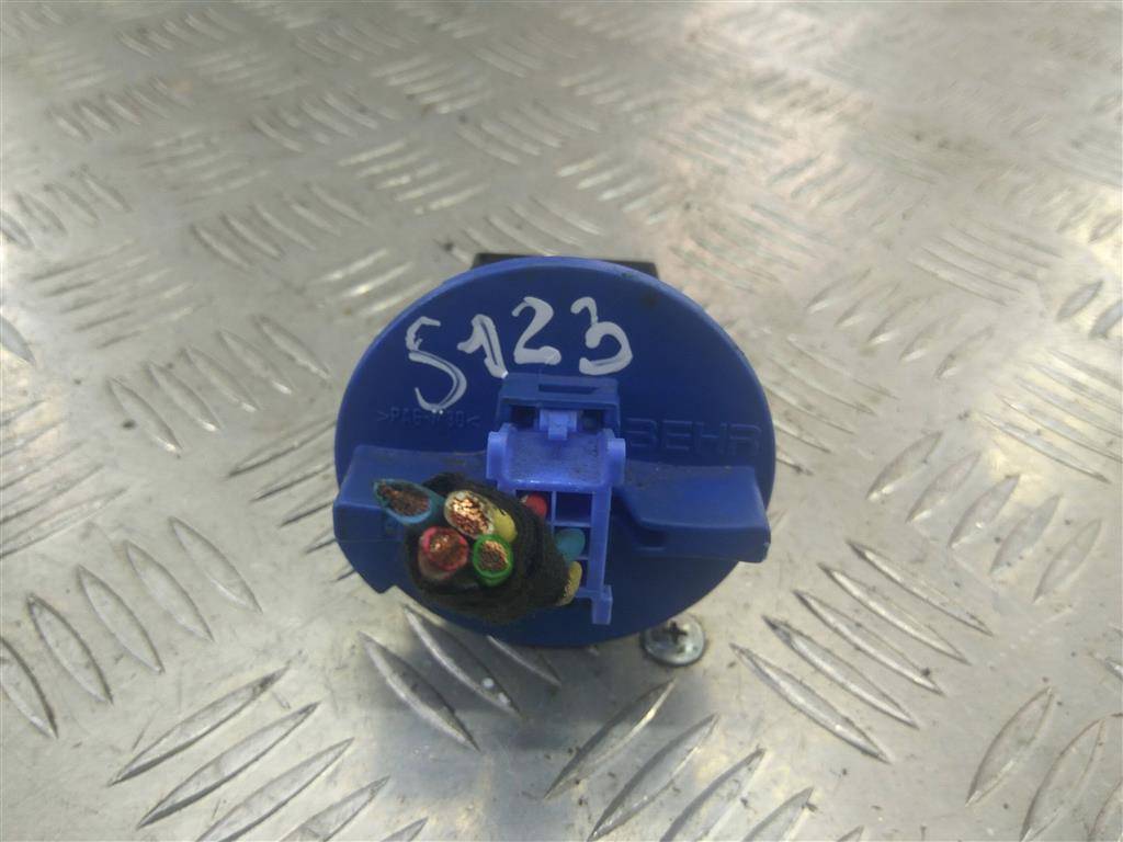 резистор отопителя (ежик) MERCEDES-BENZ Sprinter  A0008700089, 980 рублей, Москва