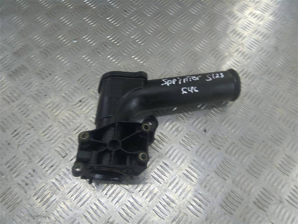 патрубок воздушный (пластик) MERCEDES-BENZ Sprinter  A6460902737, 1320 рублей, Москва