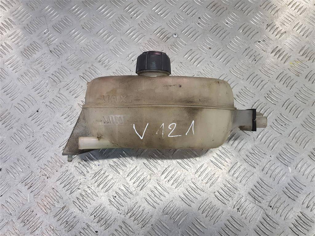 бачок расширительный Renault Trafic  217100015R, 750 рублей, Москва