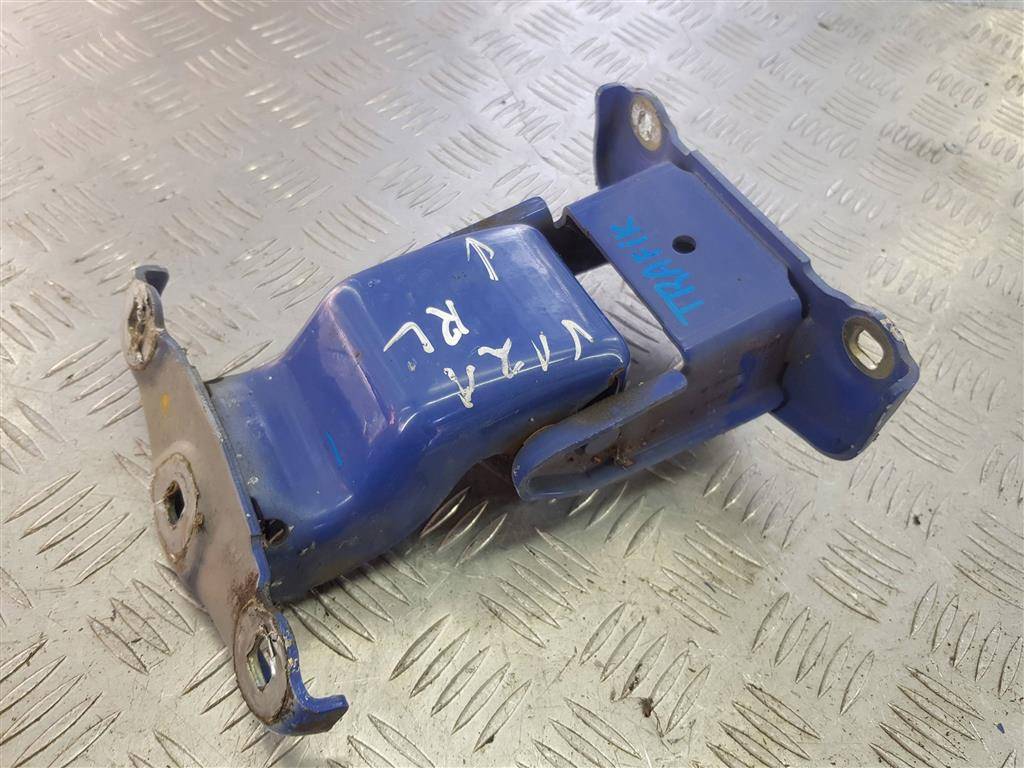 петля двери распашной Renault Trafic  8200527428, 1320 рублей, Москва