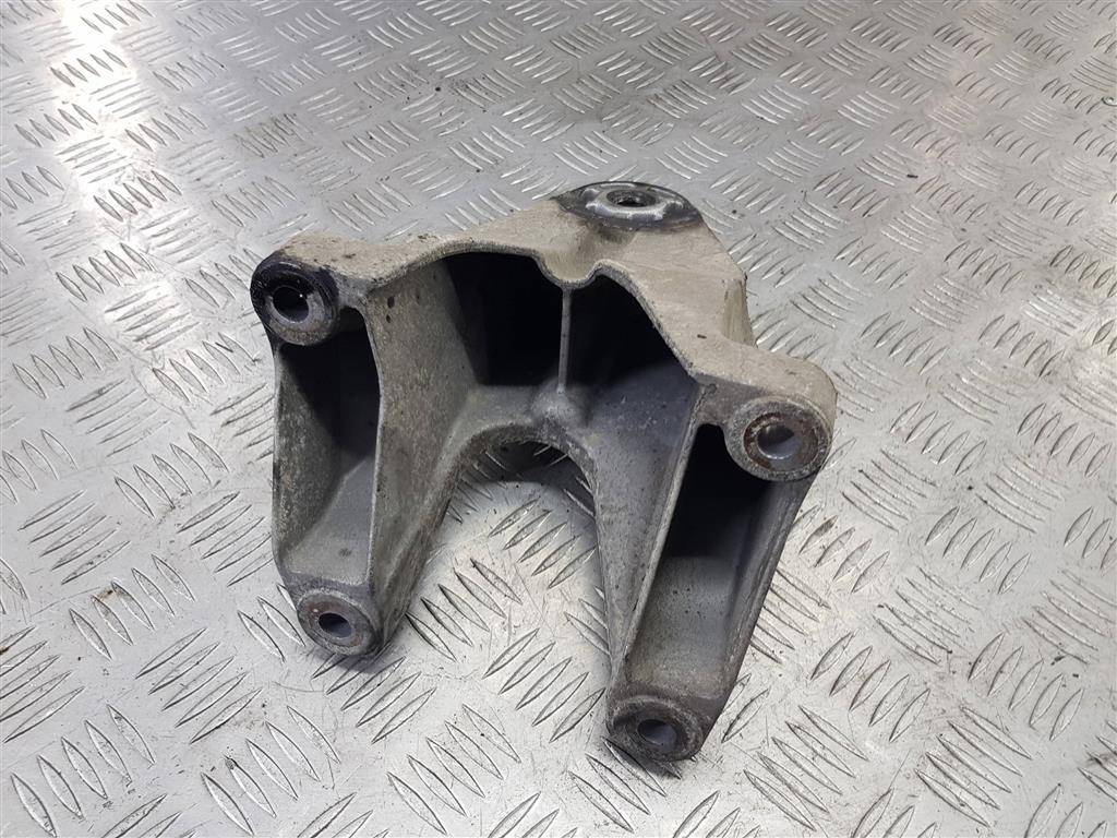 кронштейн двигателя (двс) FORD Transit  1713352, 980 рублей, Москва