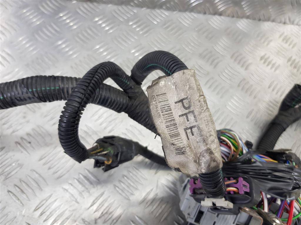 блок предохранителей FORD Transit  1757532, 10180 рублей, Москва