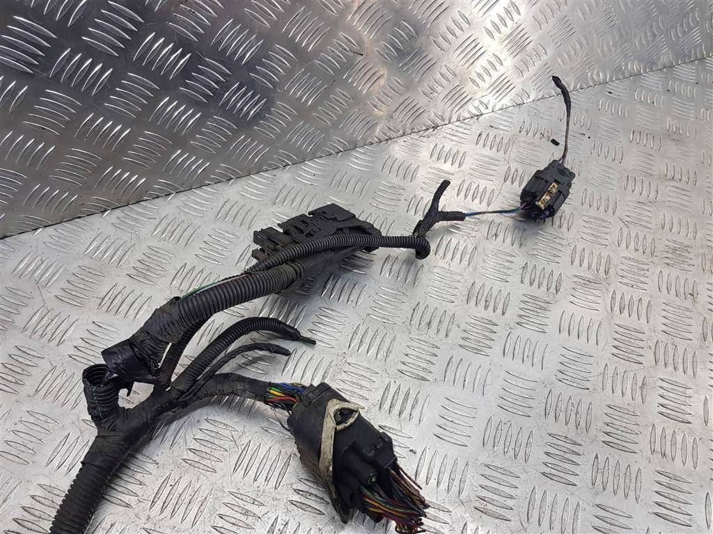 блок предохранителей FORD Transit  1757532, 10180 рублей, Москва