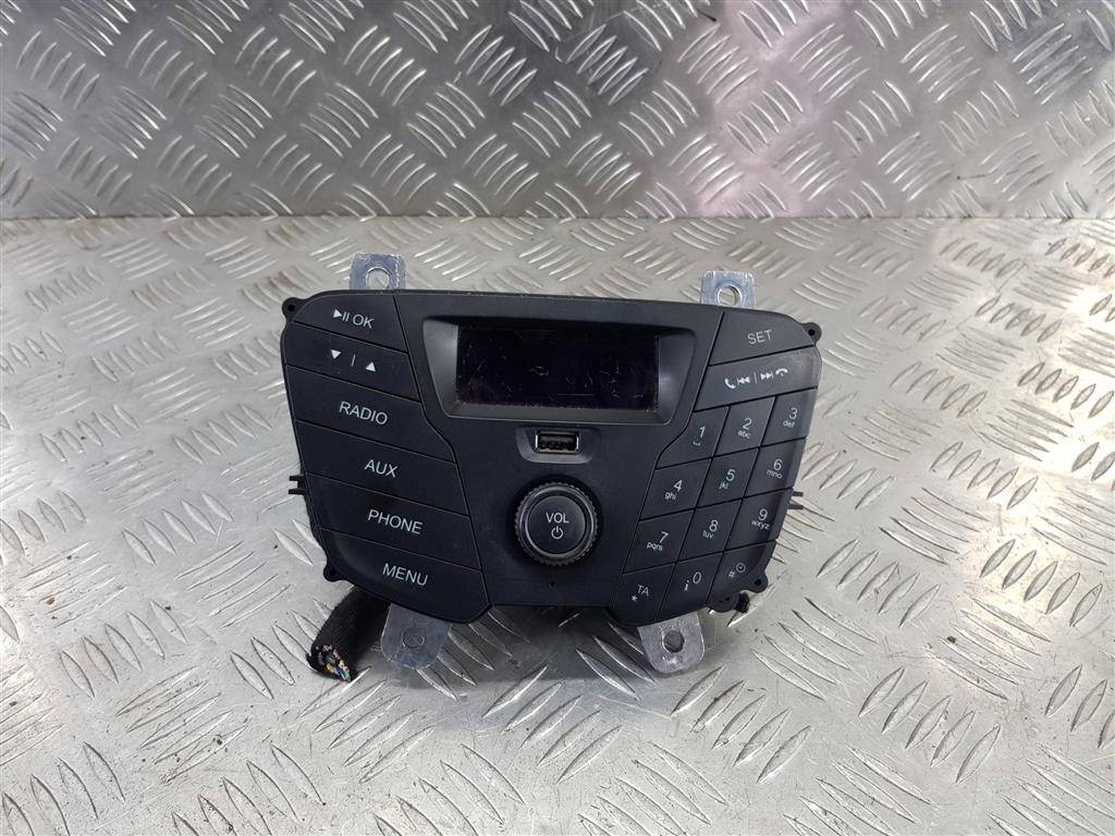 магнитола FORD Transit  2043607, 4540 рублей, Москва