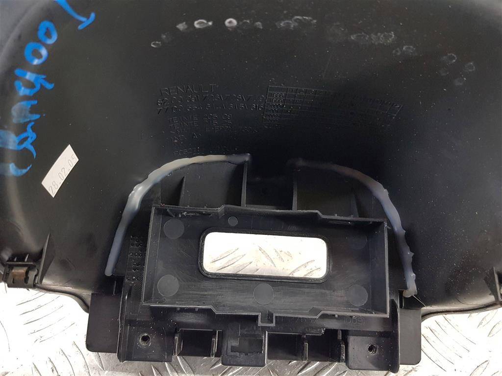 накладка торпедо Renault Kangoo  8200091726, 1320 рублей, Москва