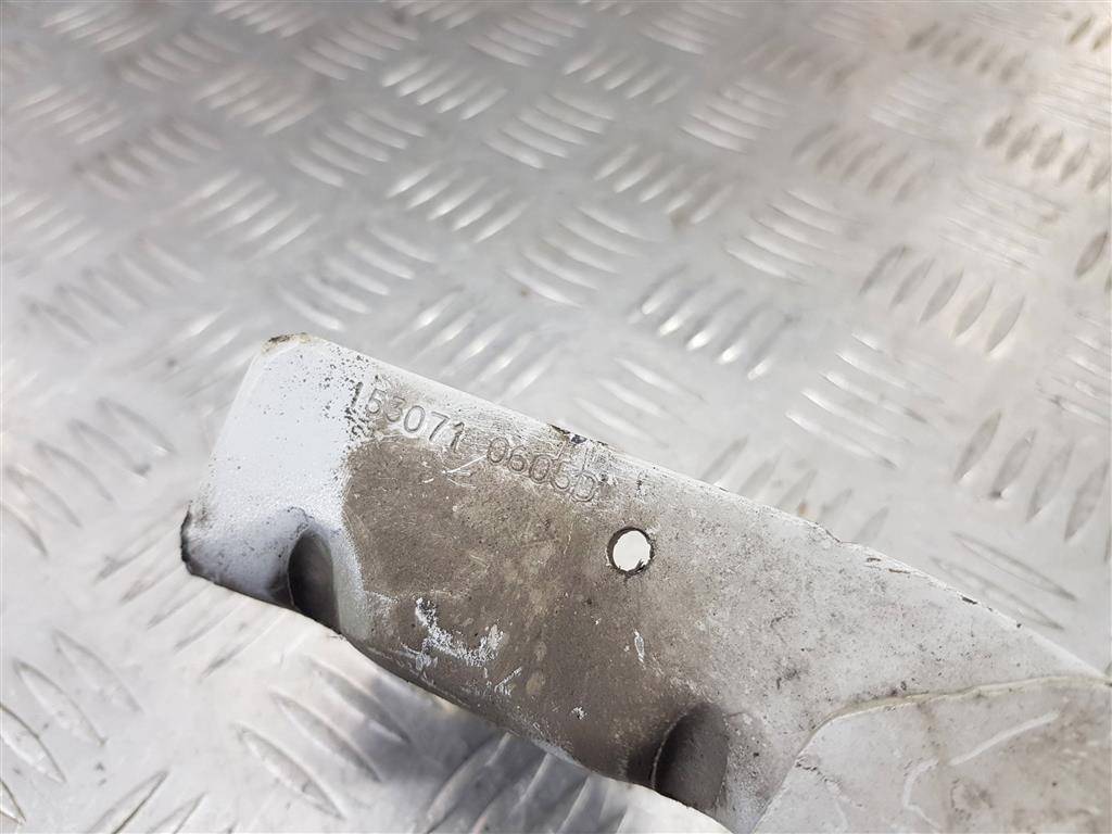 петля капота Renault Kangoo  8200153071, 980 рублей, Москва