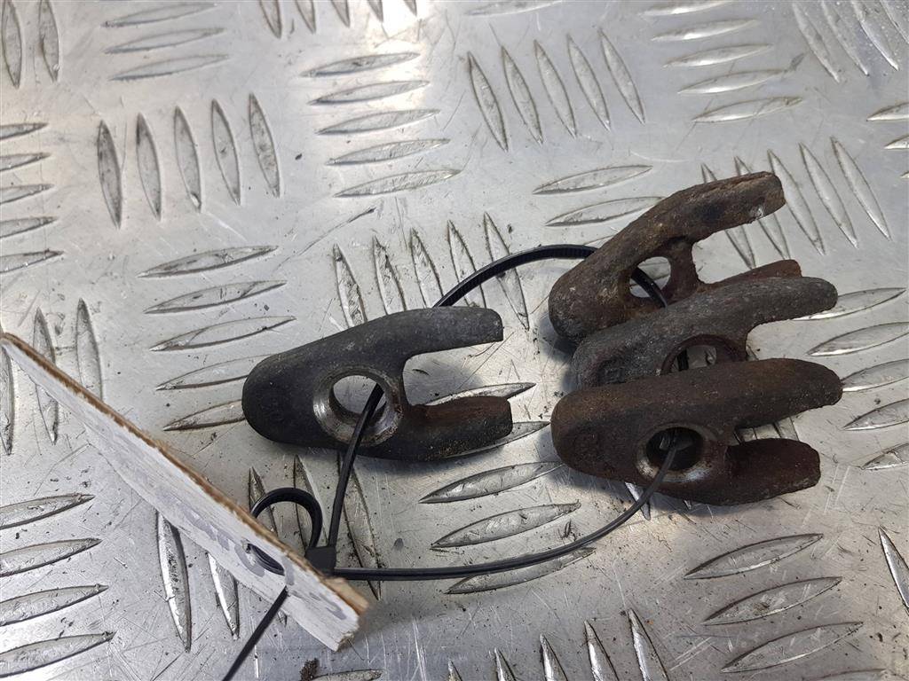 кронштейн форсунки топливной (зажим) Opel Vivaro  93198098, 860 рублей, Москва