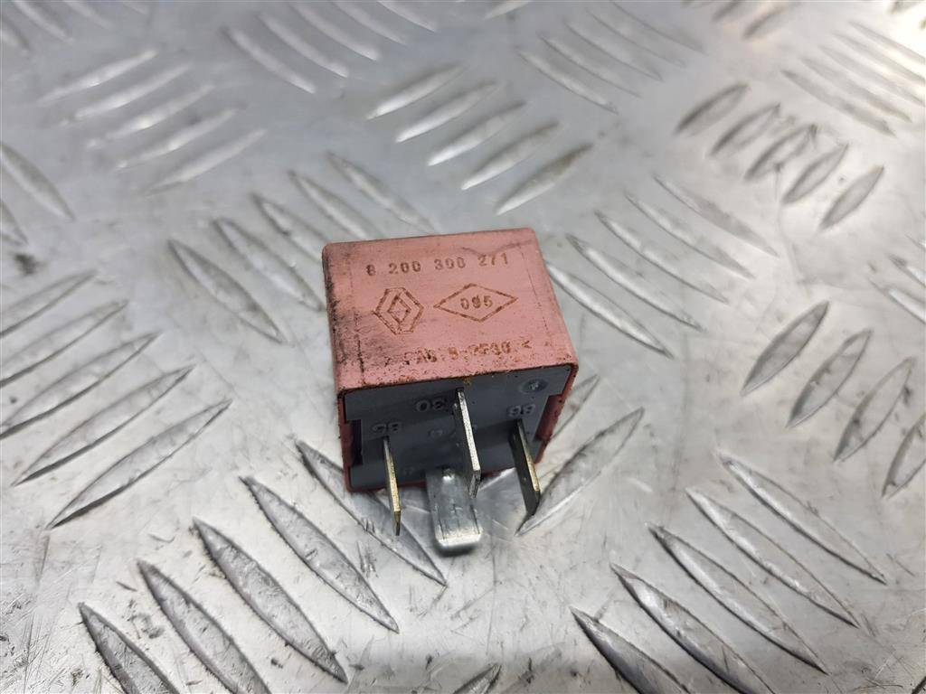 реле Renault Kangoo  8200308271, 750 рублей, Москва