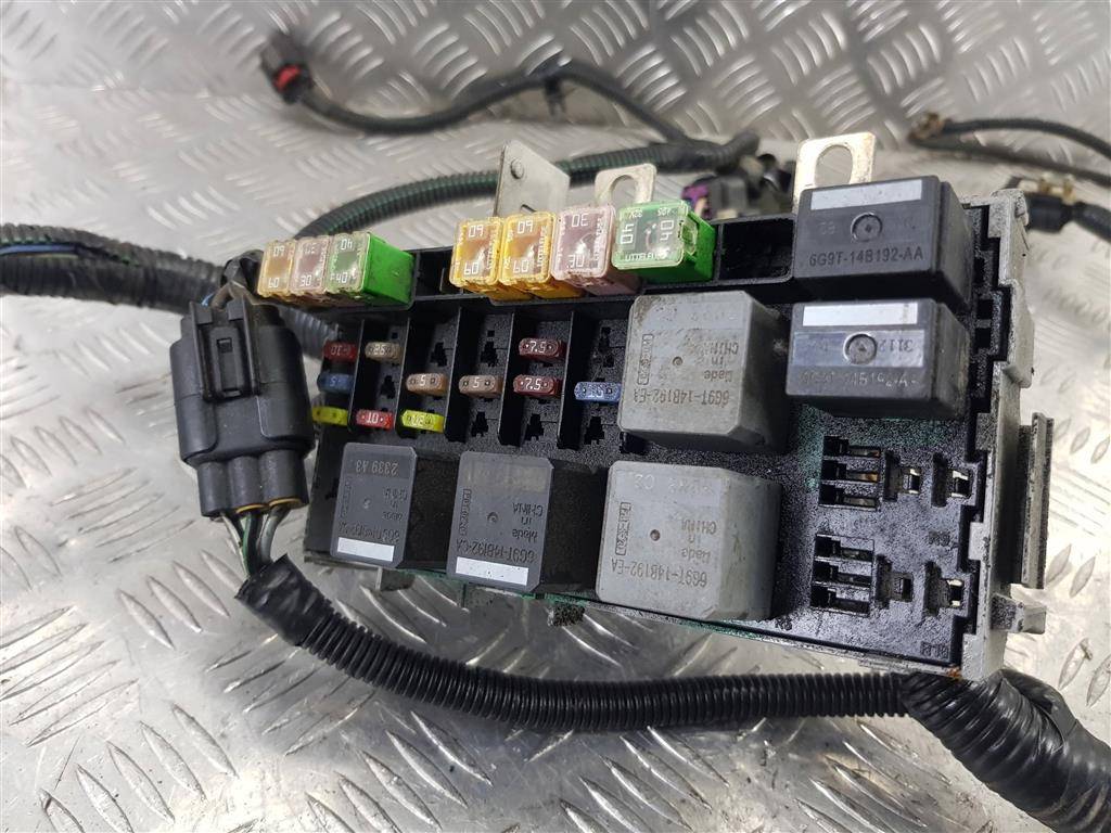 блок предохранителей FORD Transit  1824063, 12130 рублей, Москва