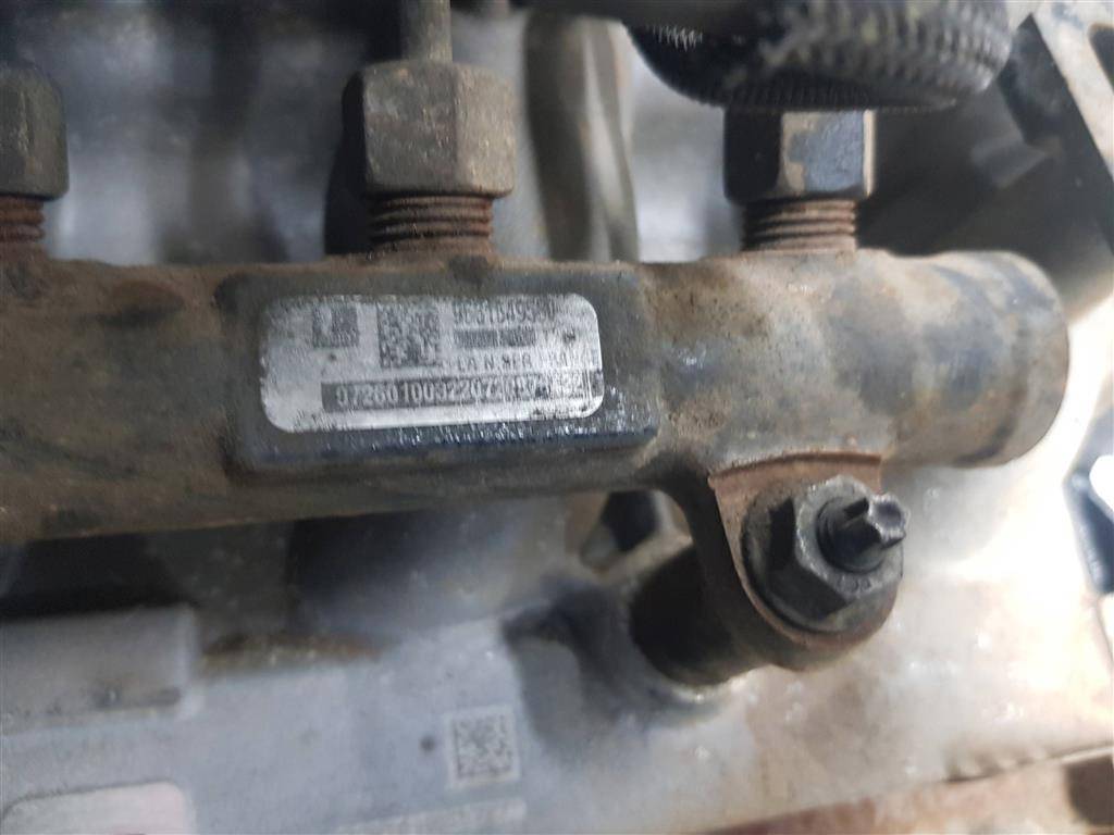 рампа топливная Peugeot Expert  1570N5, 2010 рублей, Москва