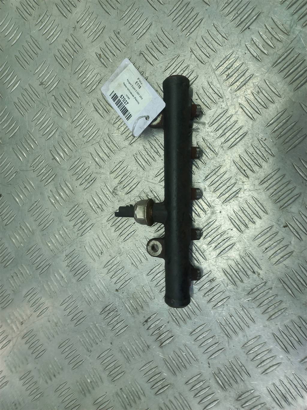 рампа топливная Peugeot Expert  1570N5, 2010 рублей, Москва