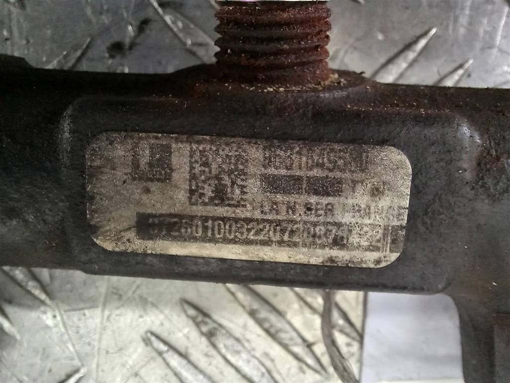 рампа топливная Peugeot Expert  1570N5, 2010 рублей, Москва