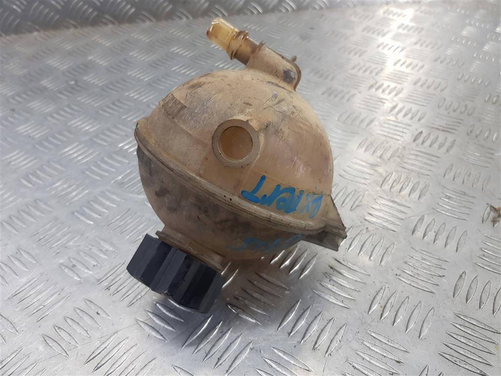 бачок расширительный Peugeot Expert  1323W7, 1320 рублей, Москва