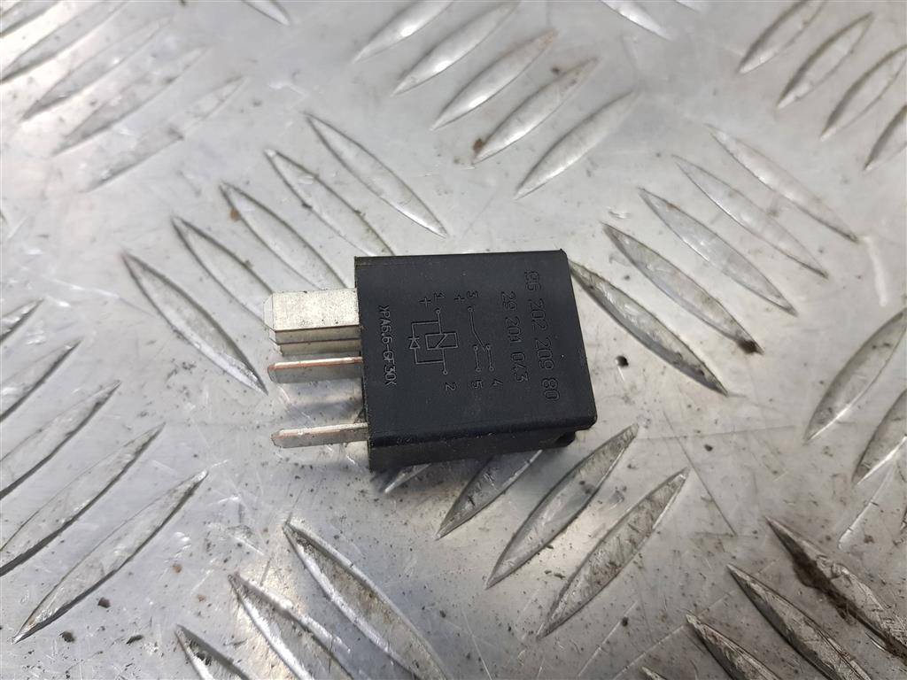 реле Peugeot Expert  9620220980, 980 рублей, Москва