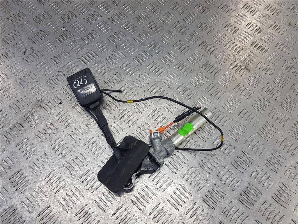 замок ремня безопасности Peugeot Partner, 980 рублей, Москва