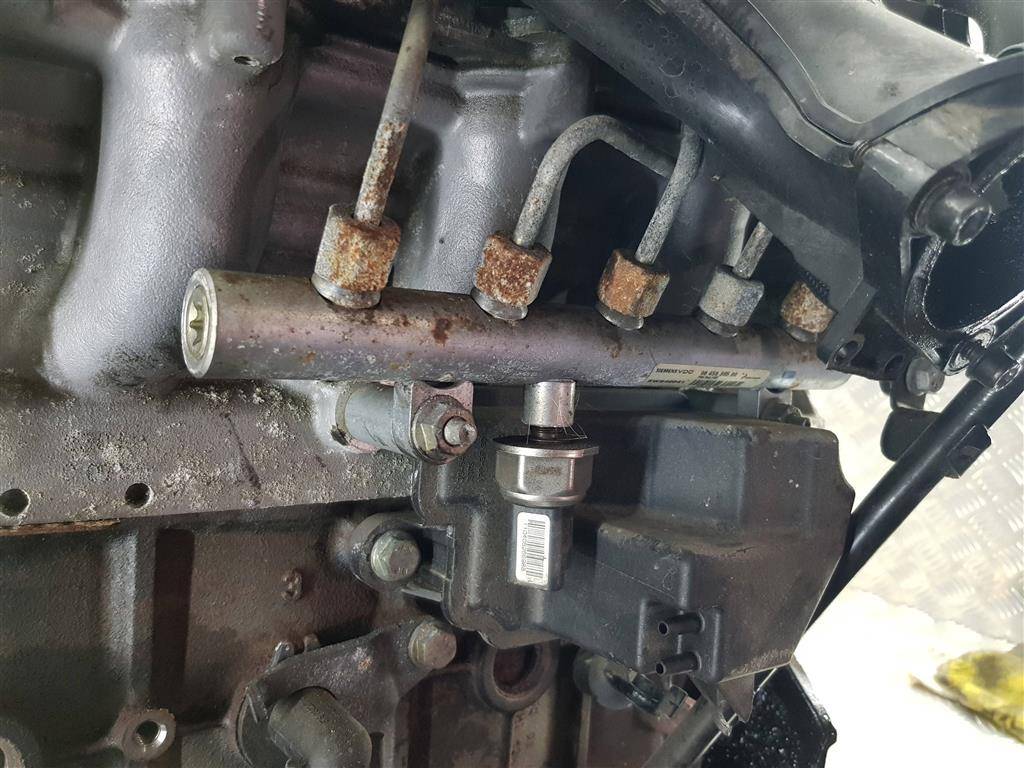 рампа топливная Peugeot Expert  1570N5, 2010 рублей, Москва