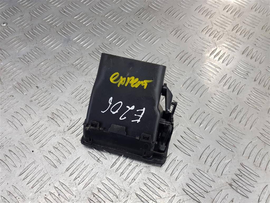 решетка воздуховода Peugeot Expert  8265Y4, 750 рублей, Москва