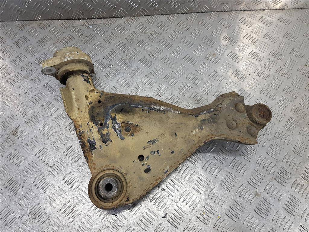 рычаг MERCEDES-BENZ Vito  A6393301401, 5230 рублей, Москва