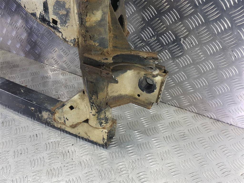 подрамник (балка подмоторная) MERCEDES-BENZ Vito  A6393302606, 2130 рублей, Москва