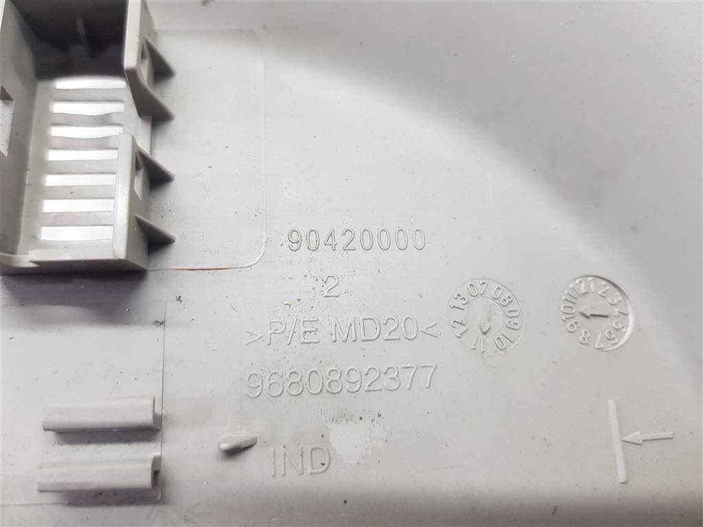 корпус плафона освещения салона Citroen Berlingo  8146Z3, 750 рублей, Москва