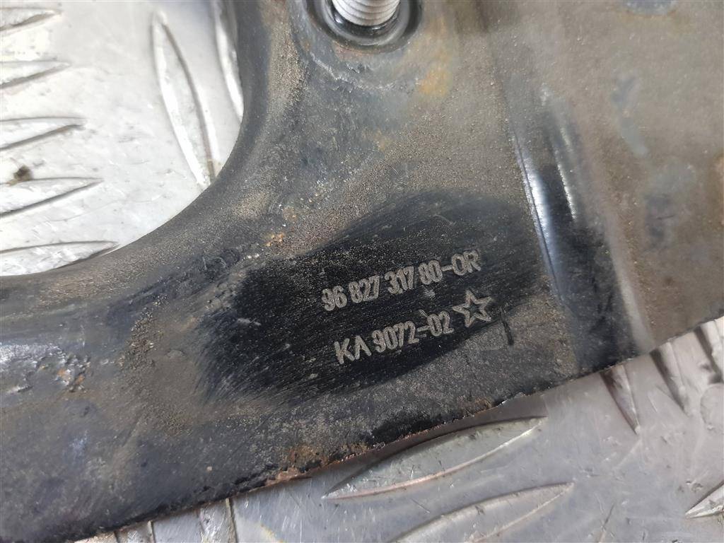 кронштейн двигателя (двс) Citroen Berlingo  1813K0, 750 рублей, Москва