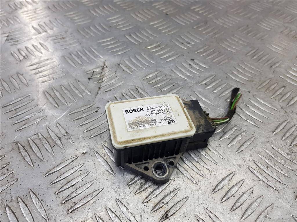 датчик ускорения MERCEDES-BENZ Vito  A0065424218, 520 рублей, Москва