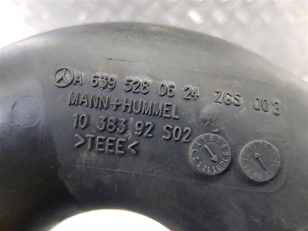 патрубок воздушный (резиновый) MERCEDES-BENZ Vito  A6395280624, 1900 рублей, Москва